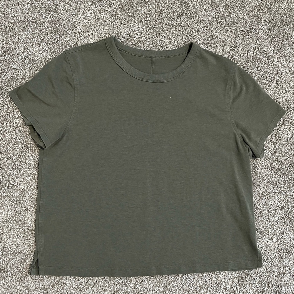 lululemon classic fit cotton blend tee, size 6, carob brown